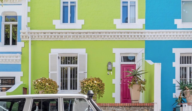 Delightful cottage in the middle of De Waterkant with all the comforts.
