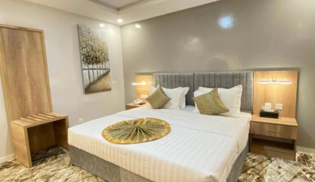 Desert Paradise Hotel