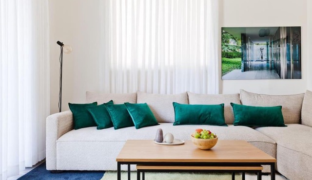 Designed 2BR apartment over Dizengoff square - Panoramic View