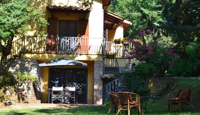 Detached house with garden for exclusive use
