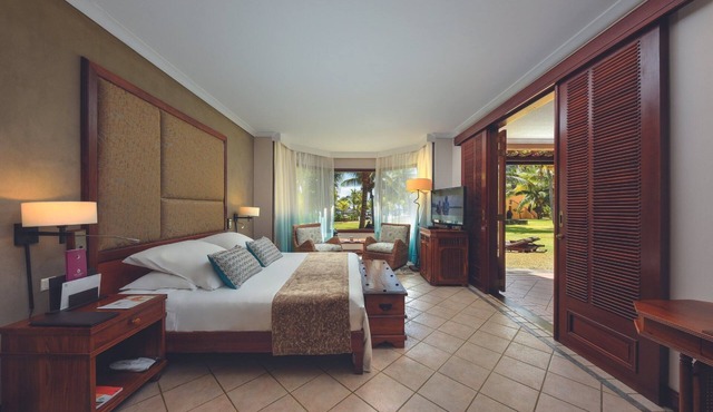 Dinarobin Beachcomber Golf Resort & Spa in Le Morne