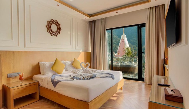 Divine Resort & Spa