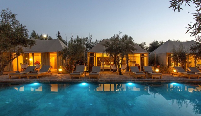Domaine Yakout, tents, lodges, swimming pool for groups in Marrakech