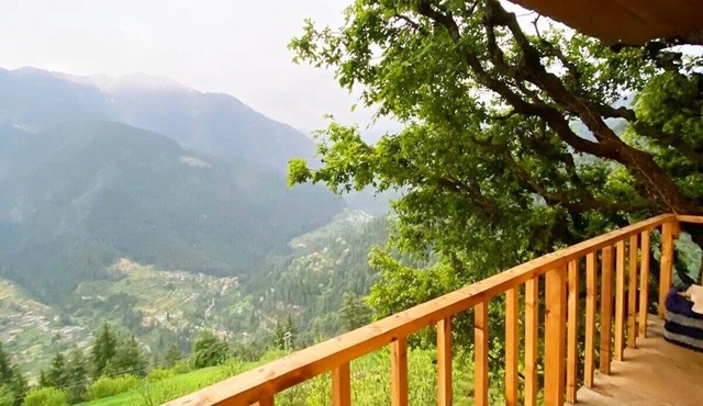 DUPLEX TREEHOUSE- TANDI -WIFI in Tandi