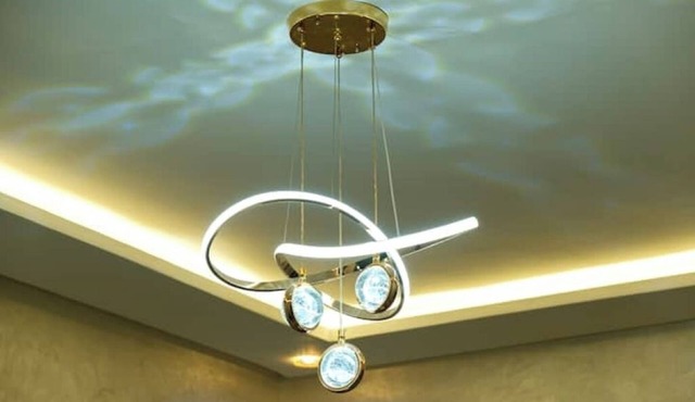 Elegant Appt Near MAvenue: Pool-Parking-Balcony