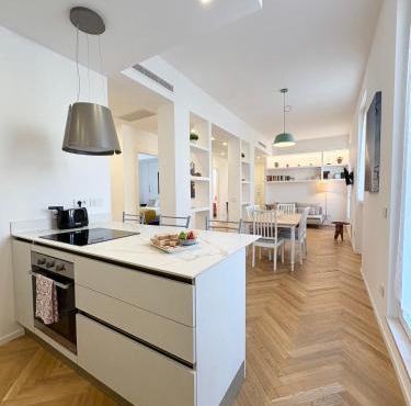 Elegant Apt with Private Terrace near the Vatican - Casa Vacanze Romane
