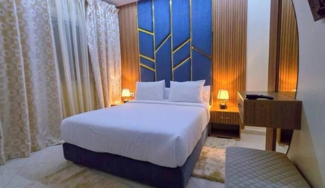 Elegant, charming & clean