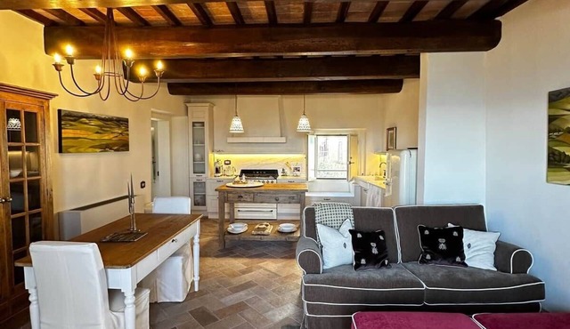 Elegant Penthouse Apartment with Panoramic Views