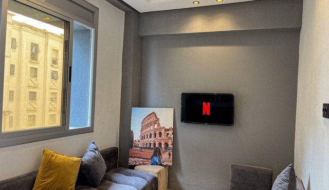 Elegant, Sunny Apartment For A Unique Stay
