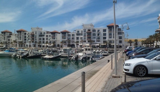 Enjoy Sunset at Fully Equipped 2BRs apartment 1040