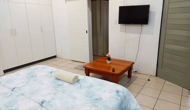Excellent Apartment for a memorable stay - Super close to every major amenities.