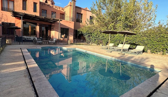 Exceptional villa with swimming pool-Marrakech countryside