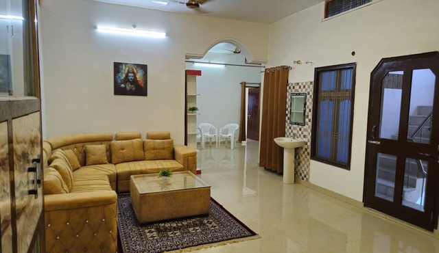 "Explore Varanasi’s Spiritual Essence from Our Welcoming Homestay"