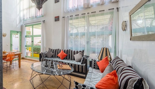 Family friendly 2bed, 2bath sunny apartment steps from Jardin Majorelle