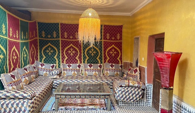 Family House in Traditional Moroccan Style.two Rooms,back Garden , Free Parking