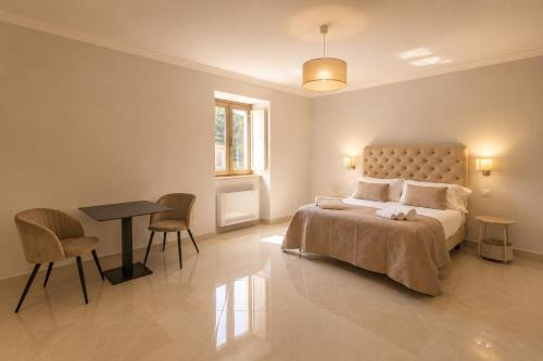 Fenisien Boutique Rooms
