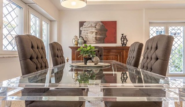 Ginevra Luxury New Classic Apartment close Vatican