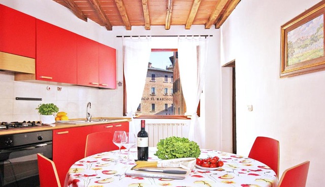 Girolamo Apartment - Super Central, Private Parking & Outdoor Area