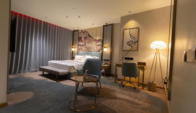 Golden New Hotel