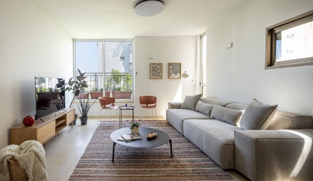 Green Oasis in Tel Aviv's Old North