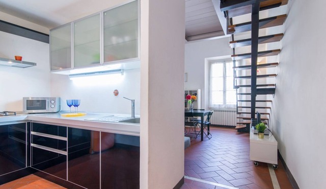 GuestHost - Elegant three-room apartment within walking distance of Santa Maria Novella Station in Firenze