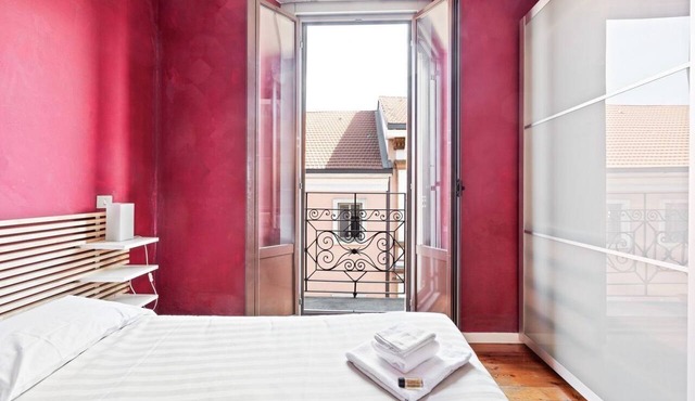 GuestHost - Spacious apartment equipped with all the main comforts located on the fourth floor of a building without a lift, it can accommodate up to 4/5 people!Close to Corso Buenos Aires, the famous shopping street in Milan, and the M1 Porta Venezia in Milano