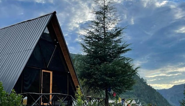 Himalayan Manor A-Frame Cabin in Sainj