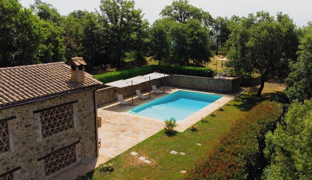 Historic villa with pool in Umbrian hills