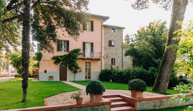 Holiday Home 'Antica Casa del Borgo' with Pool, Wi-Fi and Air Conditioning