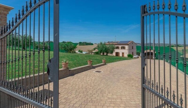 Holiday house for 14 persons approx. 200 qm in Fermo, Italian Adriatic Coast (Mid-Italian Adriatic coast)