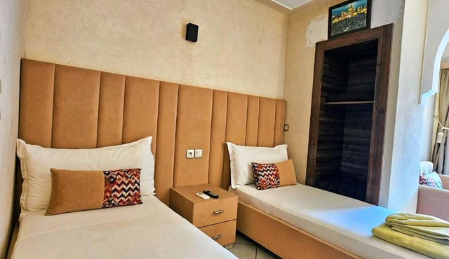 Hotel EZZAHIA by HMS