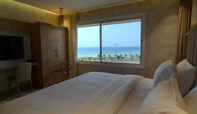 Hyatt Town 2