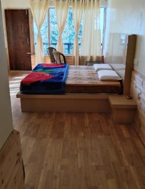 Ice touch home stay