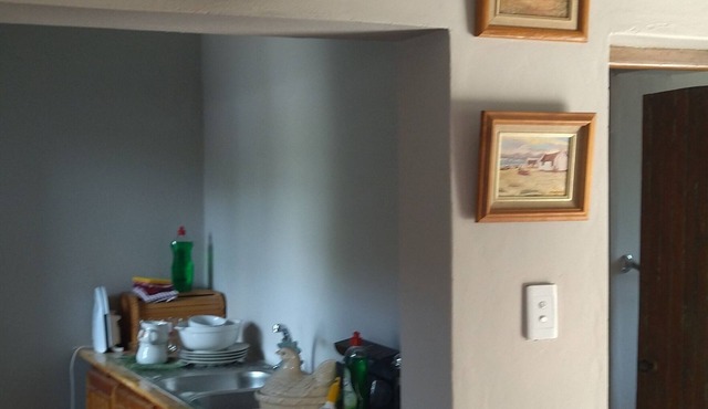 Immaculate 2-Bed Garden Cottage in Beaufort West in Beaufort West