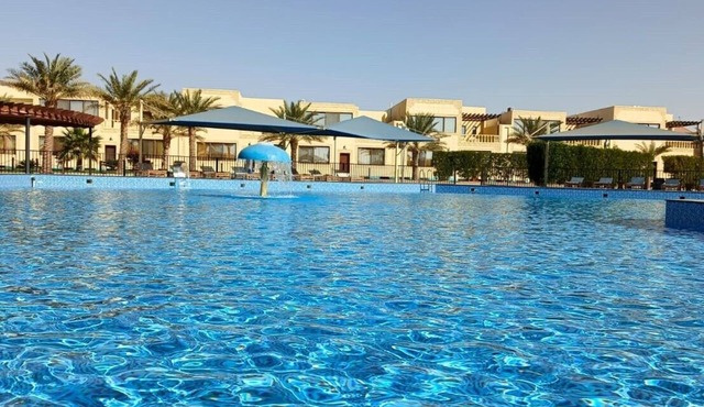 L'azure Beach Resort