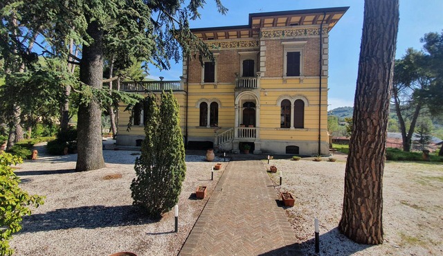 La Dimora del Musicista Holiday Apartment: Mountain View, Wi-Fi, Garden