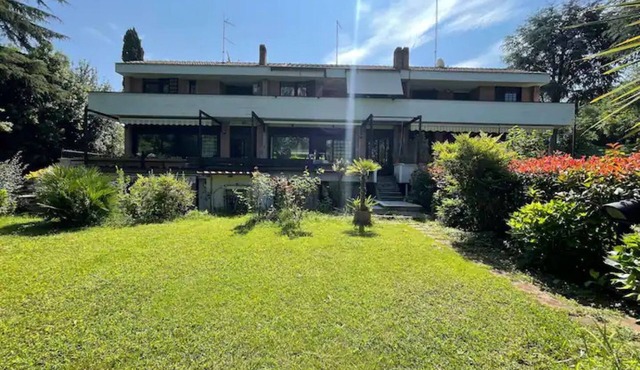 La Dolce Vita - A Tropical Garden in Rome