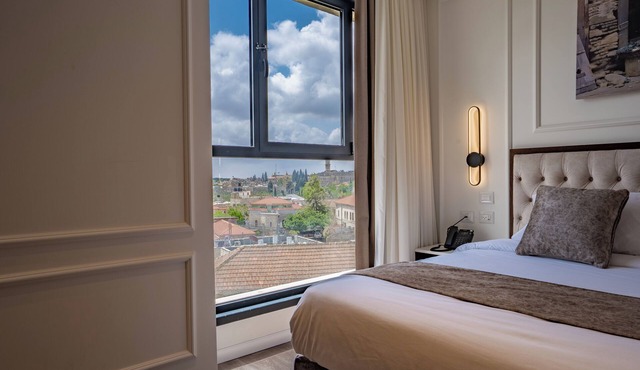 Levant Hotel