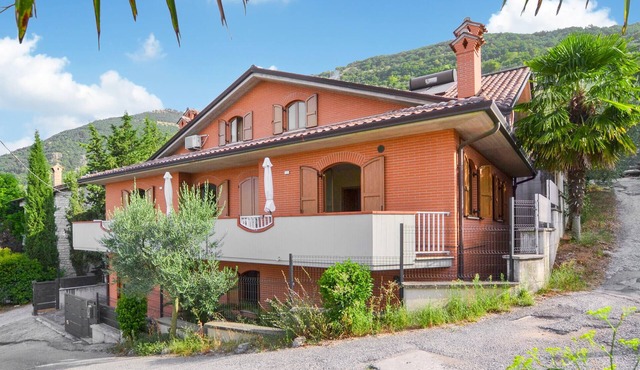 Lovely apartment in Gubbio with WiFi