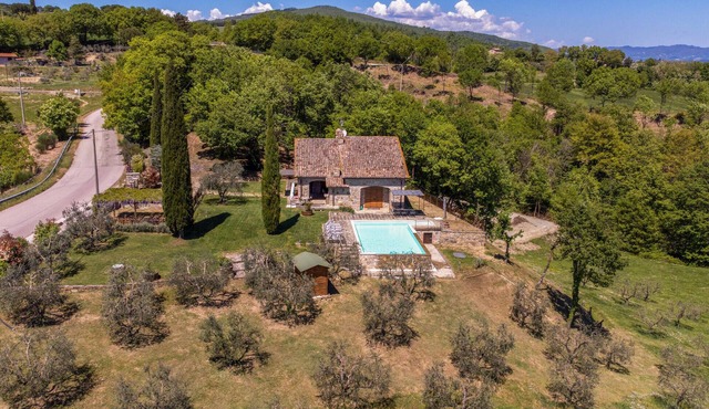 Lovely home in Monte Santa Maria Tibe