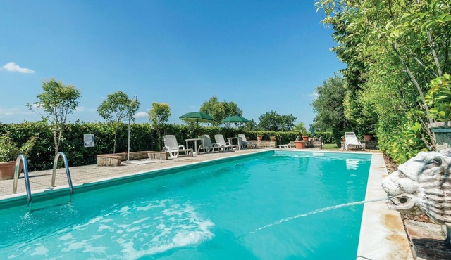 Lovely home in Magione with swimming pool
