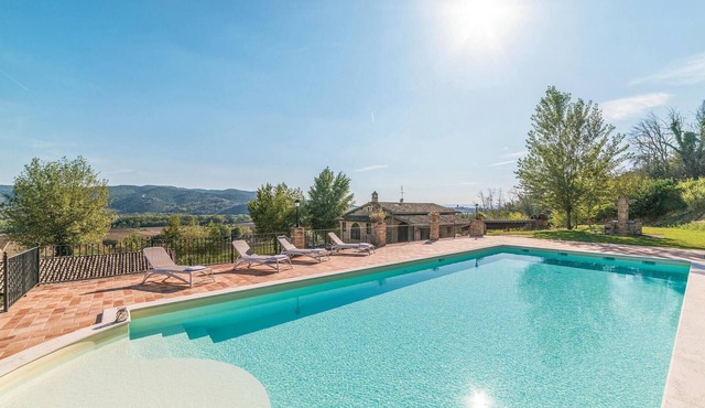 Lovely home in Torgiano PG with private swimming pool, can be inside or outside