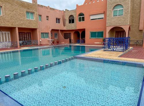 lux appartement avec piscine