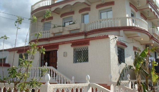 Luxurious Large Family Villa - Minutes to beach, Non Complex-Quiet setting