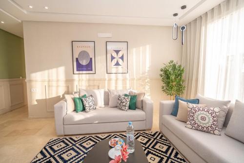 Luxurious 3-bedroom apartment in Malabata Hills