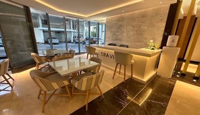 Luxury 1-bedroom apartment in Diplomatic Area with WiFi, Gym Cinema, pool.