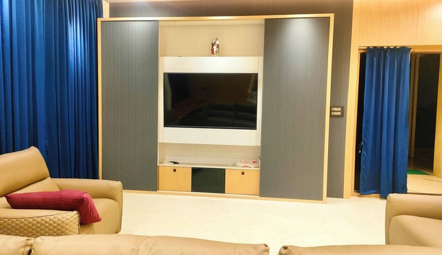 Luxury 2BHK Westside Penthouse, Private Patio & Terrace HiTech City Madhapur HYD