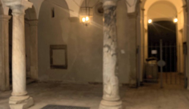 Luxury apartment, 2 minutes from Piazza Navona, near the Trevi Fountain (7 minutes)