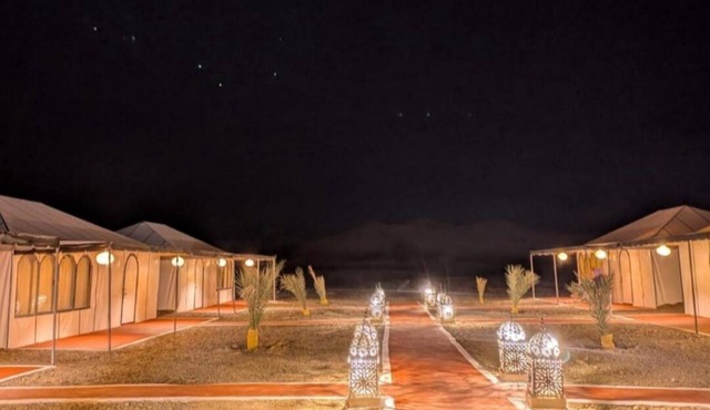 Luxury Desert Camp Merzouga - AC, Private Bathroom & Breakfast