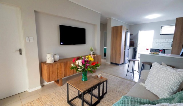 Luxury Modern Ballito Stay | Balcony | Pool